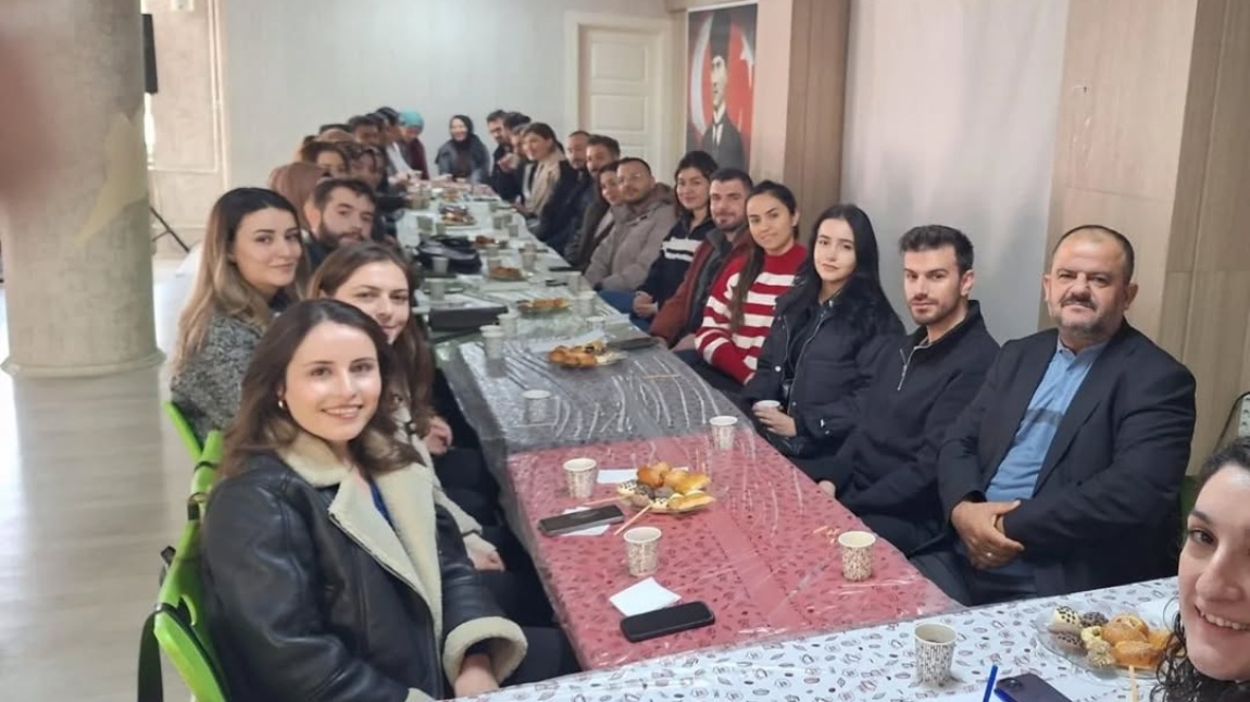 Okulumuzda 8. Bölge Rehber Öğretmenleri Toplantısı Düzenlenen