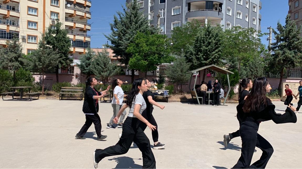 Yumurta Taşıma Yarışması 